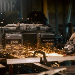 40L Ultimate Duffle Bag Iron Gray -Fashion bags 0DB7180C 9E26 4C60 B98D 3F9B75FA9880