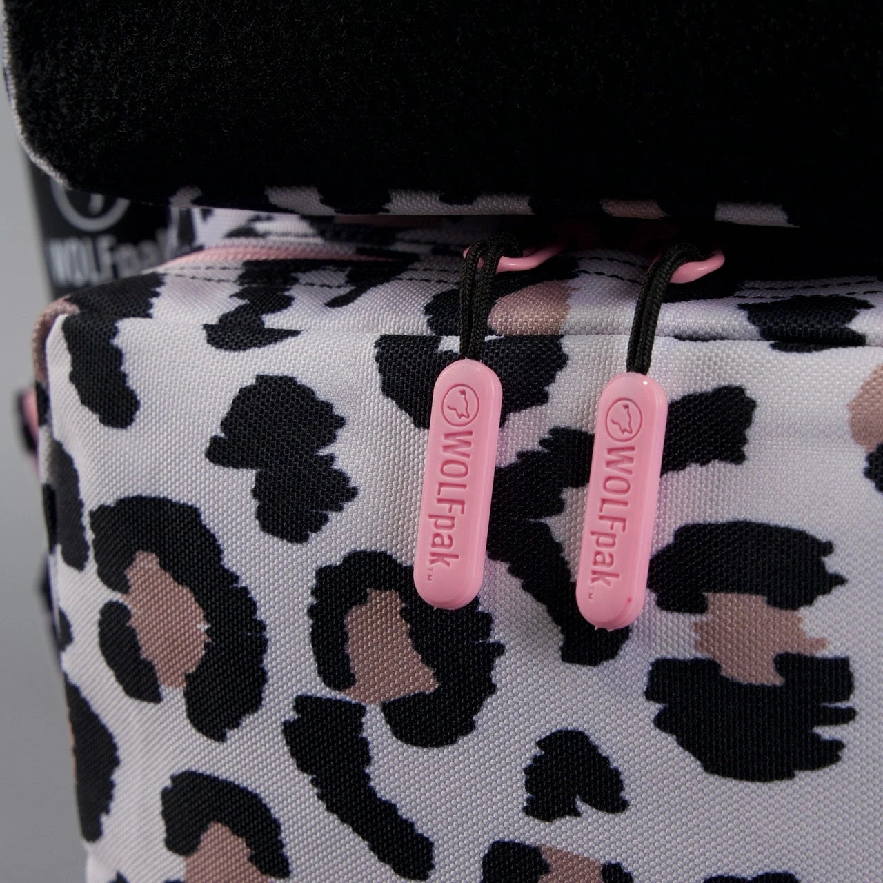 15L Backpack Leopard Pink Zip 12 15L Backpack Leopard Pink Zip - Image 12