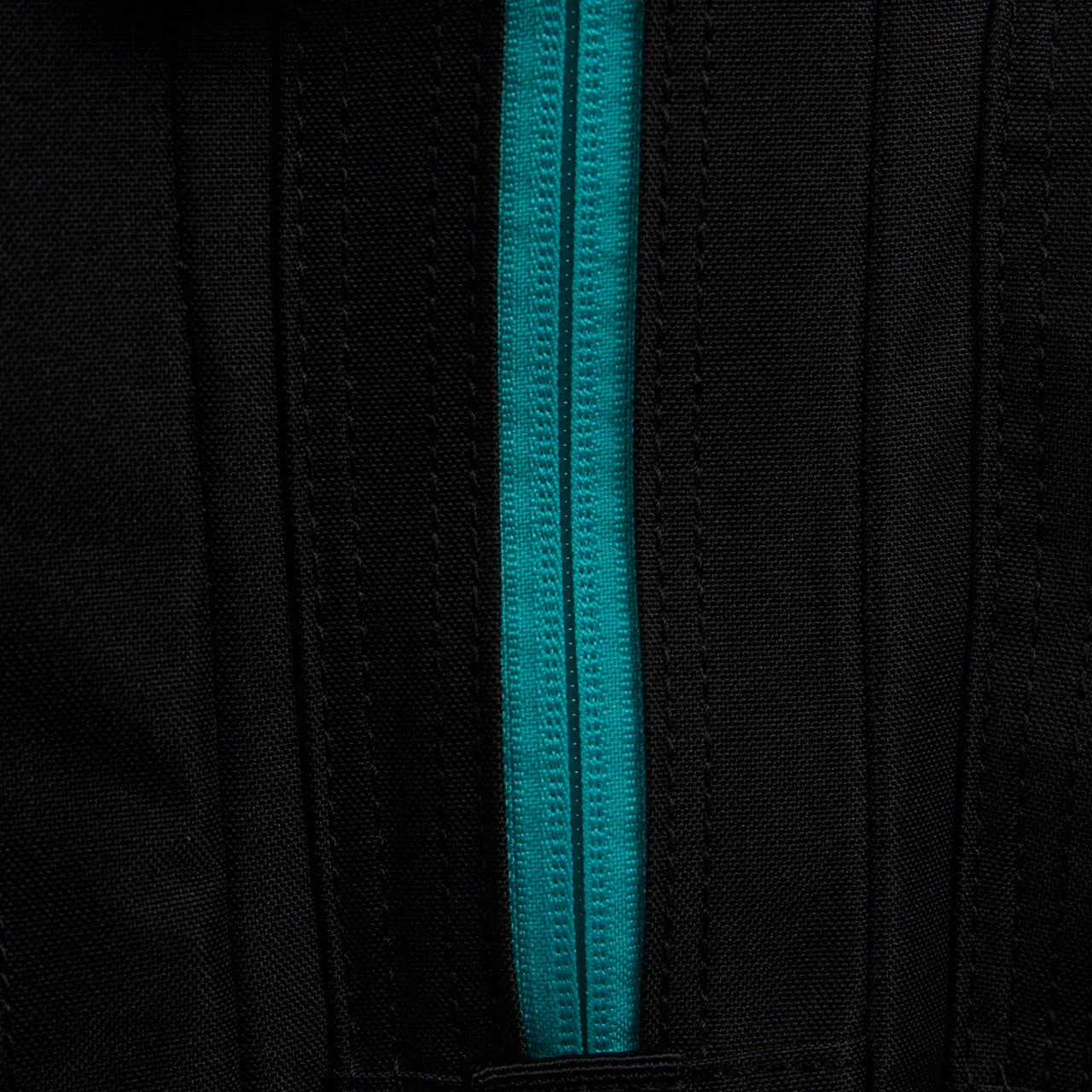 35L Backpack Fierce Aqua 16 35L Backpack Fierce Aqua - Image 16