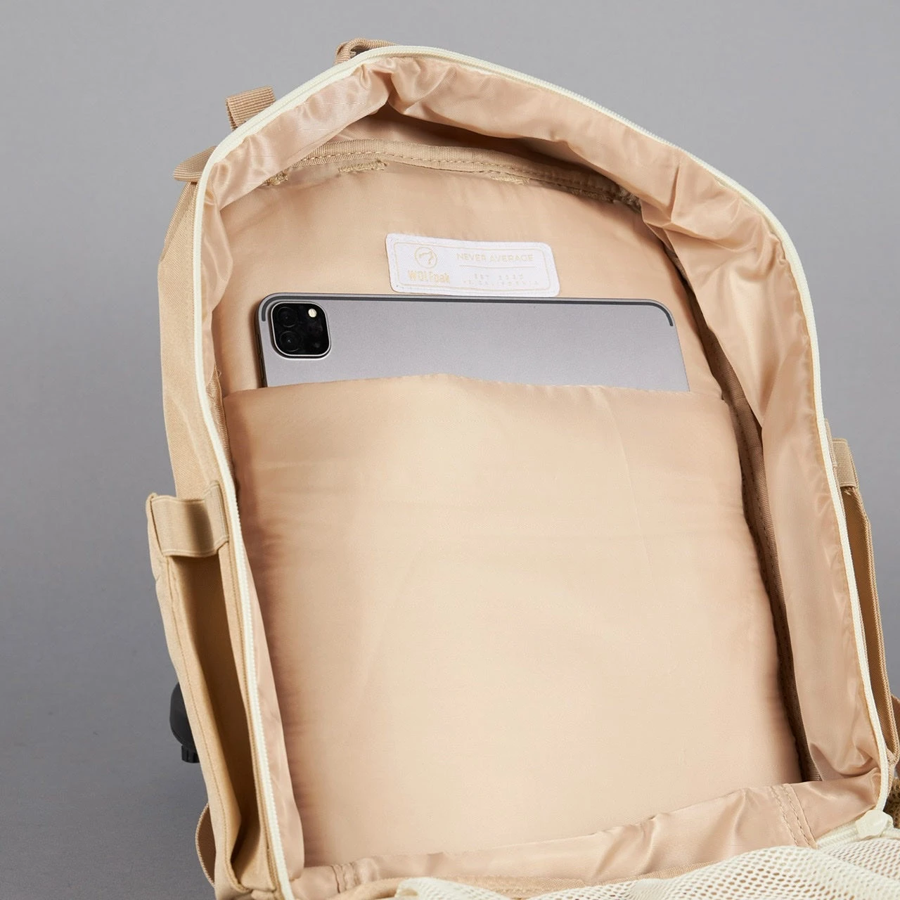 15L Backpack Neutral 17 15L Backpack Neutral - Image 17