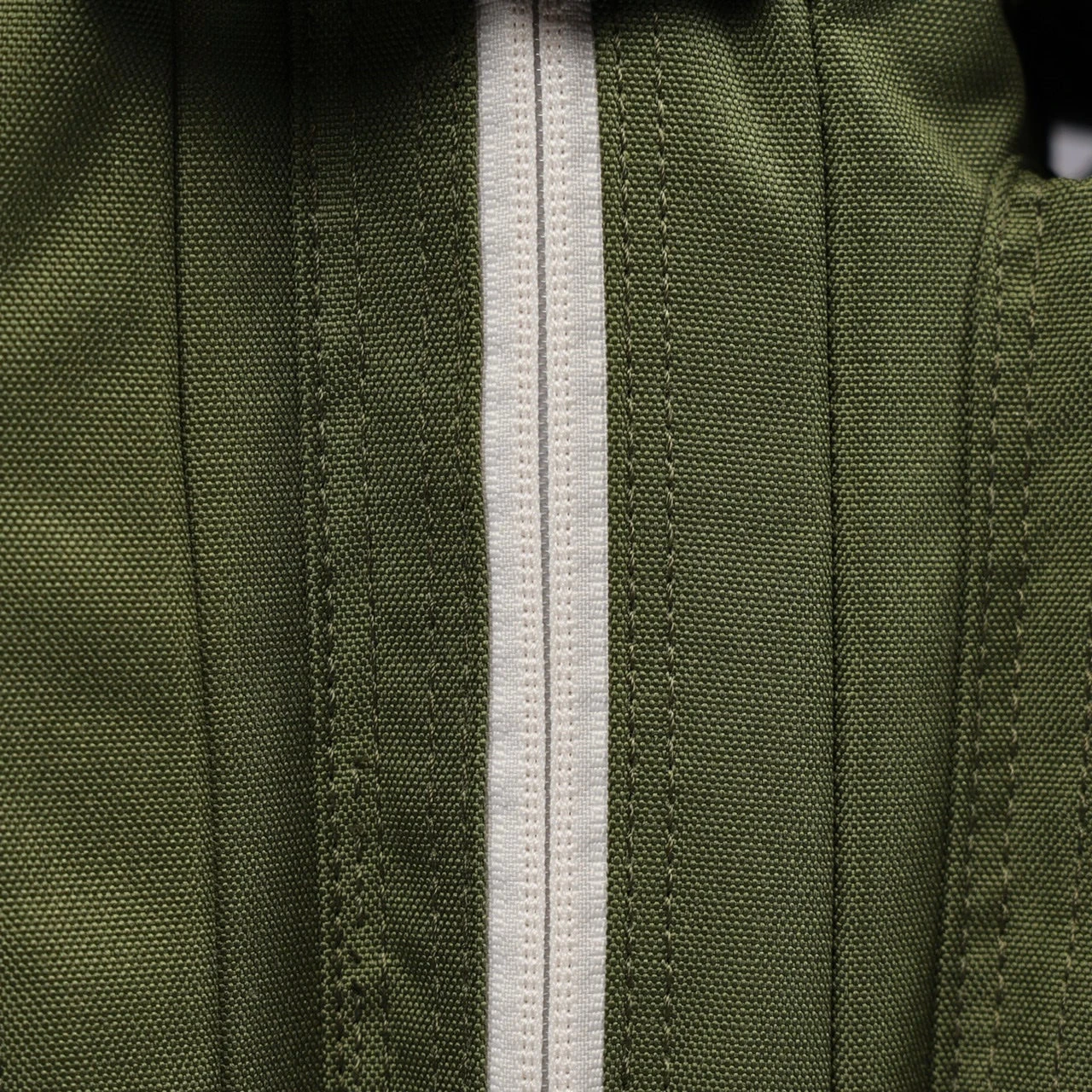 35L Backpack Moss Green 15 35L Backpack Moss Green - Image 15