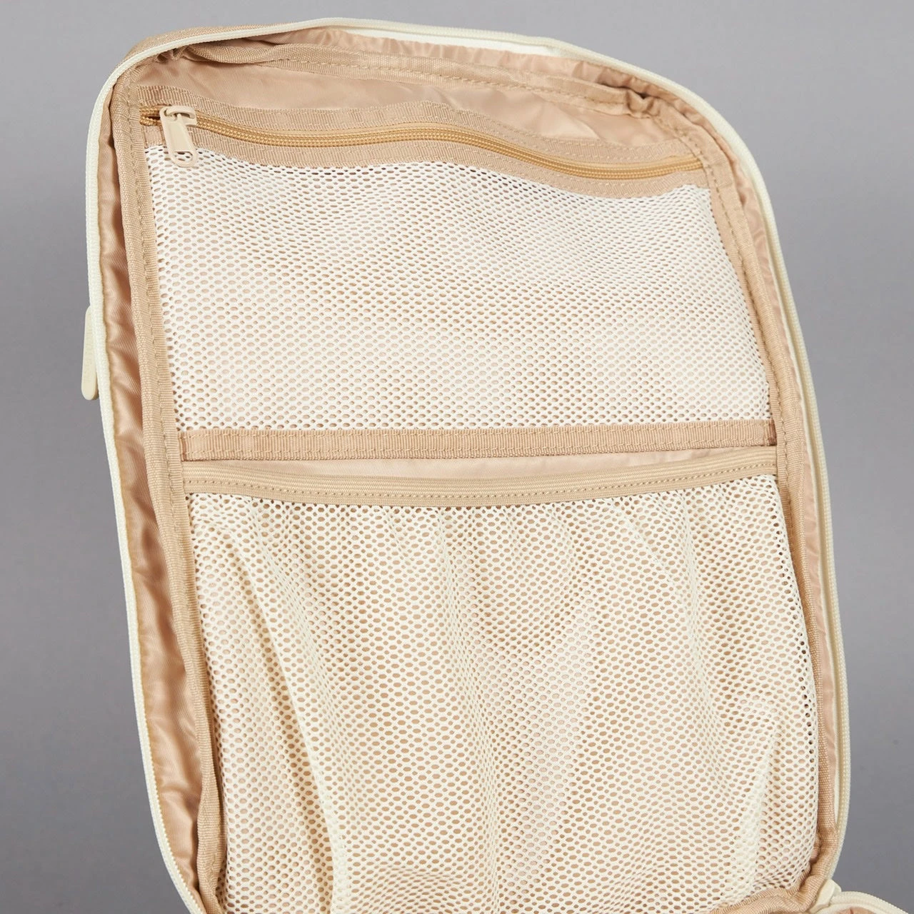 15L Backpack Neutral 19 15L Backpack Neutral - Image 19