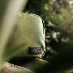 Crossbody Pack Venom Green -Fashion bags A7R05797 Enhanced NR