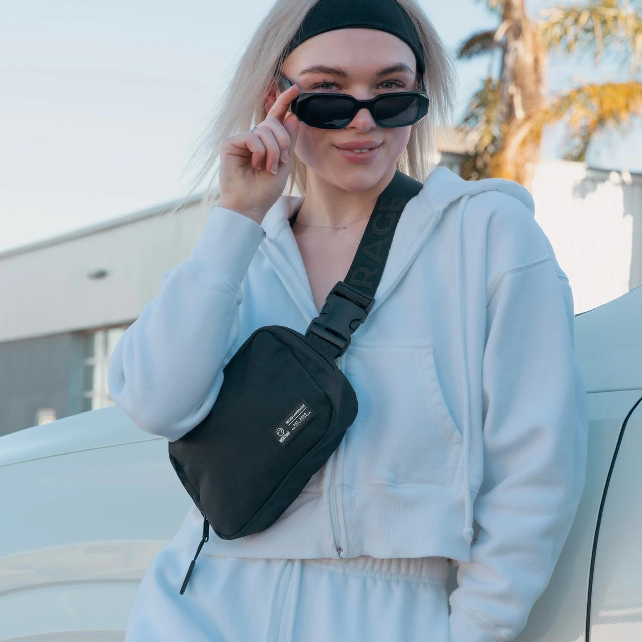 Crossbody Pack Alpha Black 4 Crossbody Pack Alpha Black - Image 4