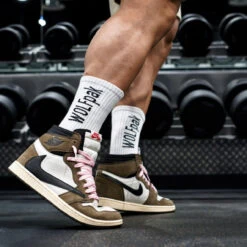 OG Arctic White Crew Socks -Fashion bags B92558F6 87ED 4702 8791 628C05400E23