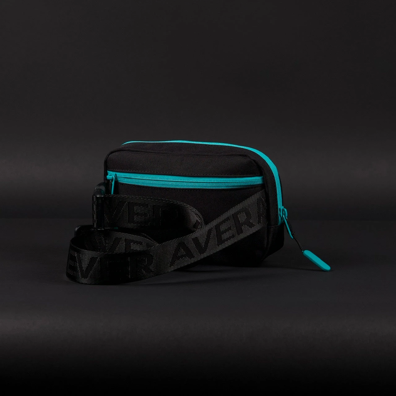 Crossbody Pack Fierce Aqua 2 Crossbody Pack Fierce Aqua - Image 2