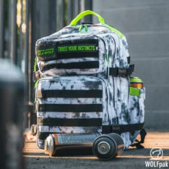 35L Backpack Timber Wolf Graffiti Green -Fashion bags graffiti green1 1
