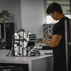 25L Timber Wolf Meal Prep Management -Fashion bags image 2c4133e3 42cc 4b02 be47 b63e392a34b7