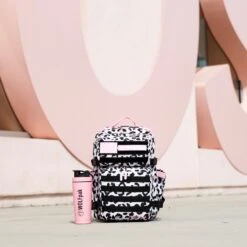 35L Backpack Leopard Pink Zip -Fashion bags image b1edd4b1 875d 45c0 aad5 e458e21569f2