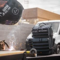 35L Backpack Iron Gray -Fashion bags image fa0f858d 8cbe 4488 98a7 634e710f33fd